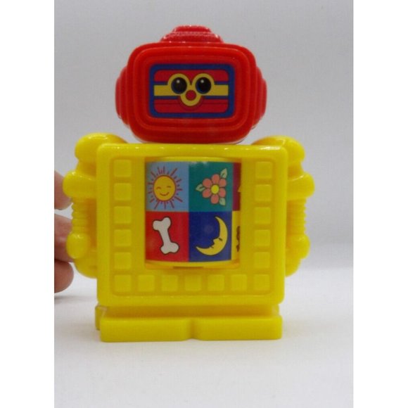 Wendy's Playskool Robot  ©2001 - Picture 3 of 5